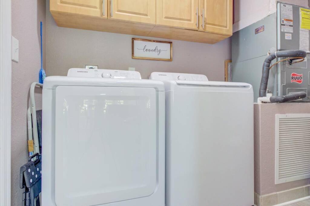Hot Tub, Breakfast, Game Room, & Close To Beaches North Port Exterior foto